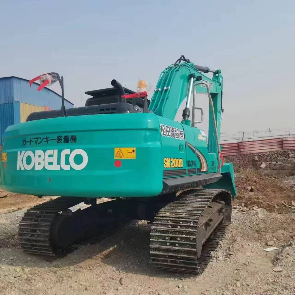 Pelle sur chenilles Kobelco SK 200 — occasion 2024, 420 h