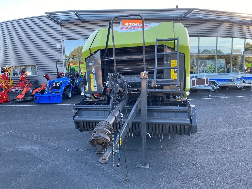 CLAAS ROLLANT 520RF 2000 BOTTES