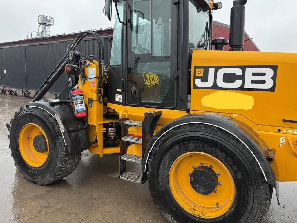 JCB 412
