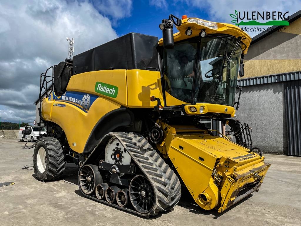 New Holland CR 9090