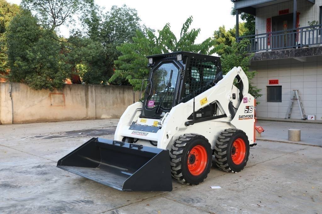 Bobcat S 18