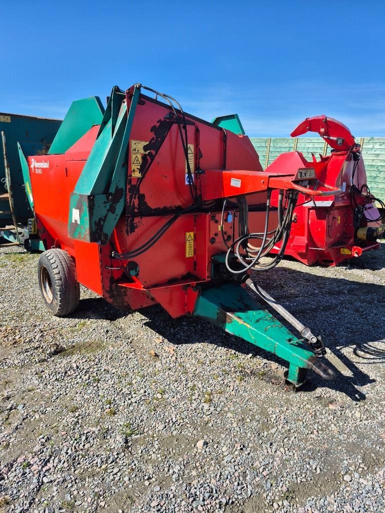 Taarup Kverneland KD 832