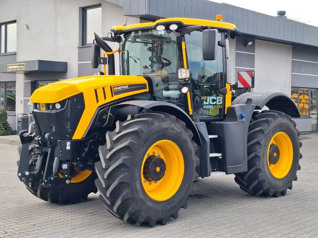 JCB Fastrac 4220 ICON