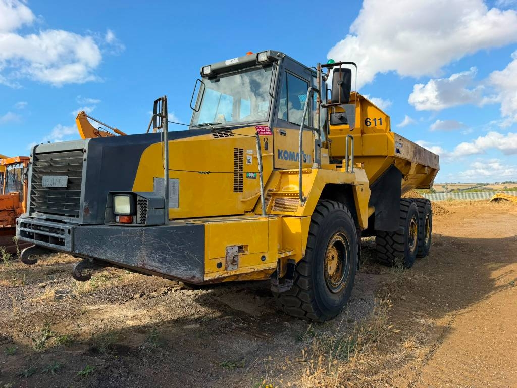 Komatsu HM 300-2