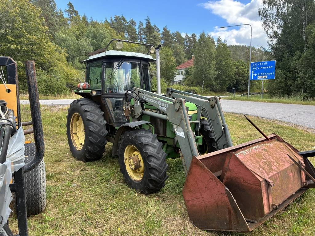 Tracteur agricole John Deere 2140 — occasion 1987