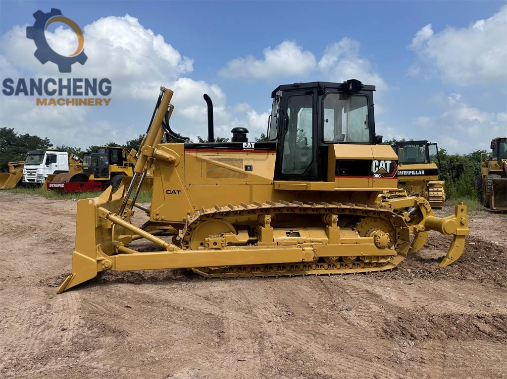 Bulldozer Caterpillar D6G — occasion 2016