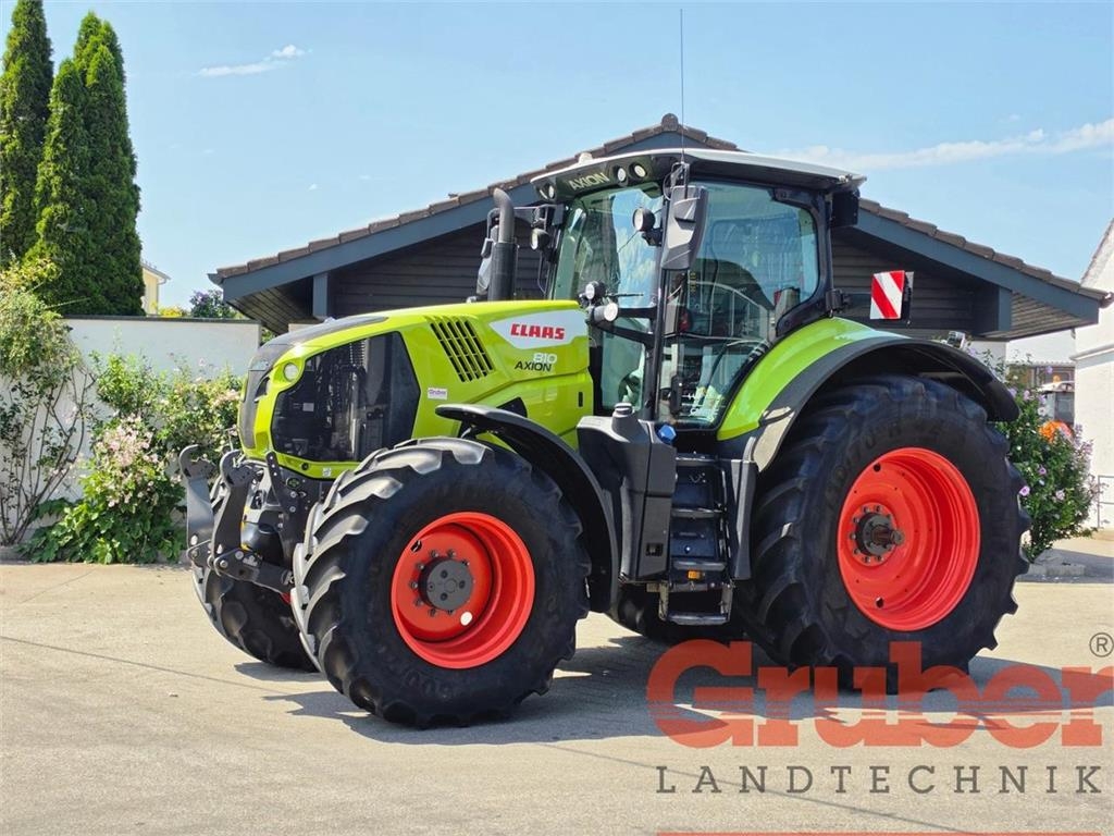 CLAAS Axion 810
