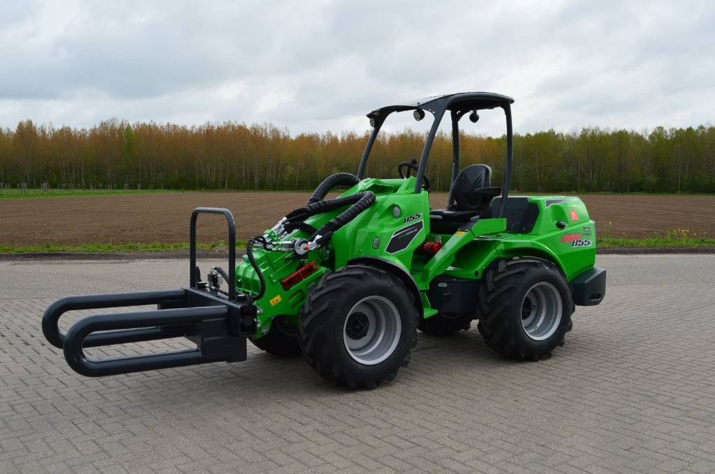 Avant 855i TDL Kniklader/Shovel