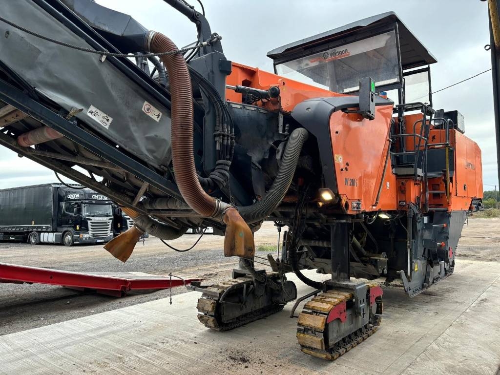 Wirtgen W 210i