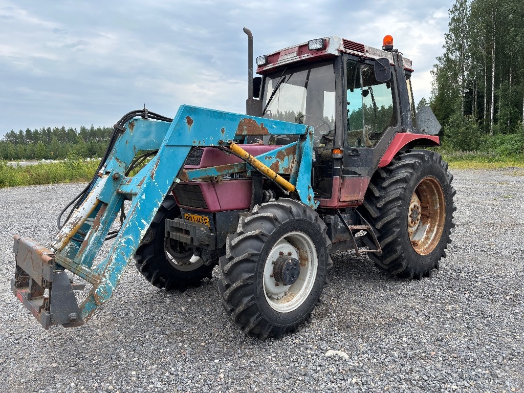 Case IH 695 XL