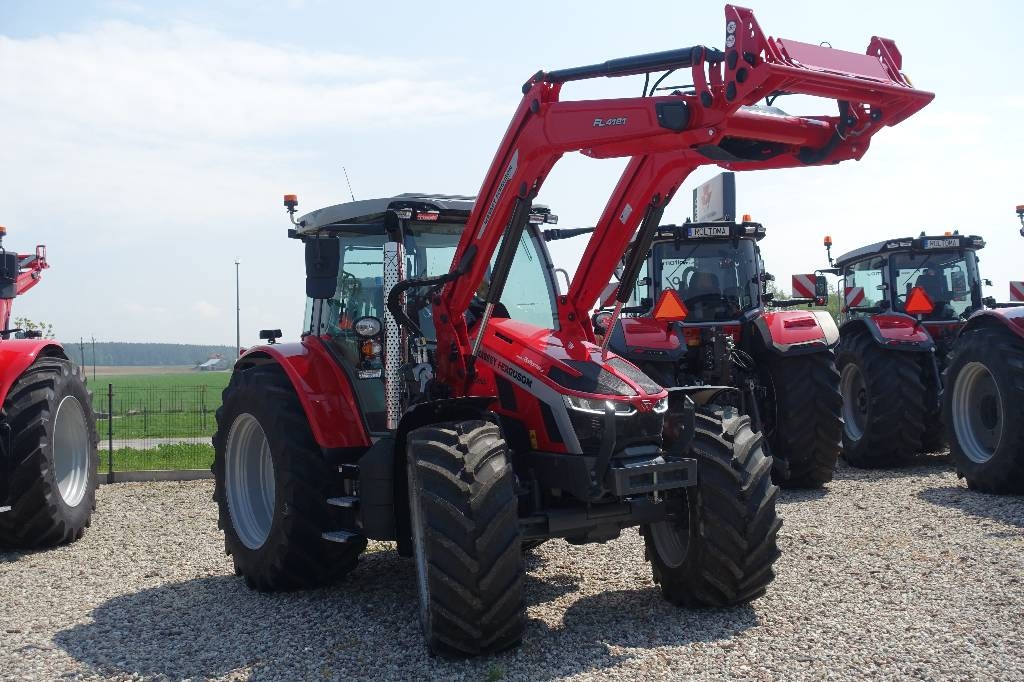 Massey Ferguson 5S.115