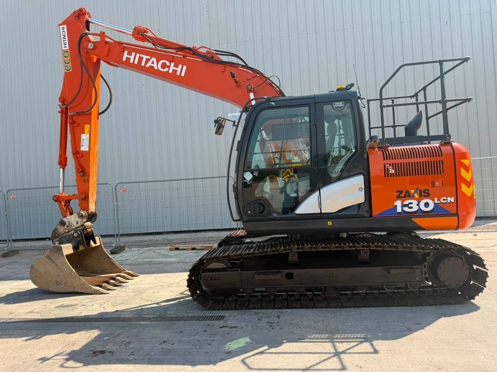 Hitachi ZX 130