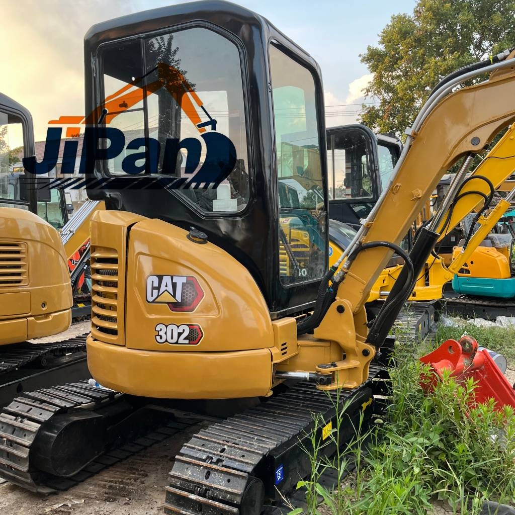 Mini-pelle Caterpillar 302 — occasion 2025, 325 h