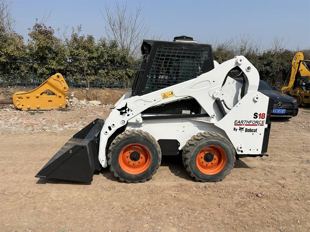 Chargeuse compacte Bobcat S 18 — occasion 2019, 2 550 h