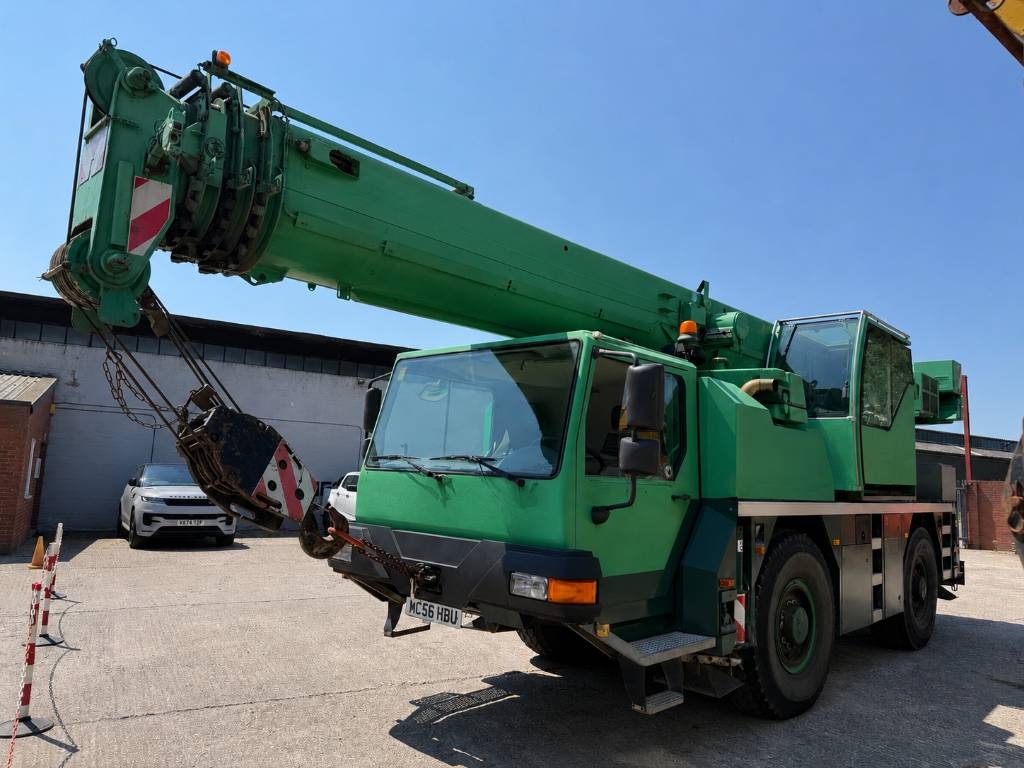 Liebherr LTM 1040-2.1