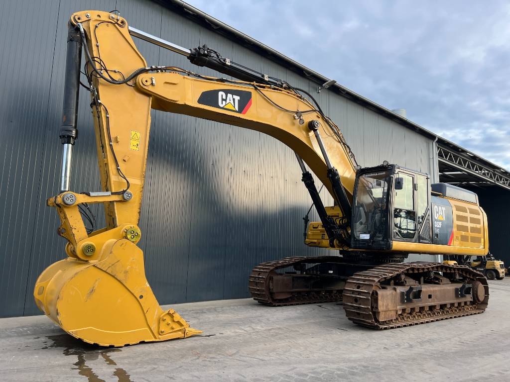 Pelle sur chenilles Caterpillar 352FL ME — occasion 2015, 14 607 h