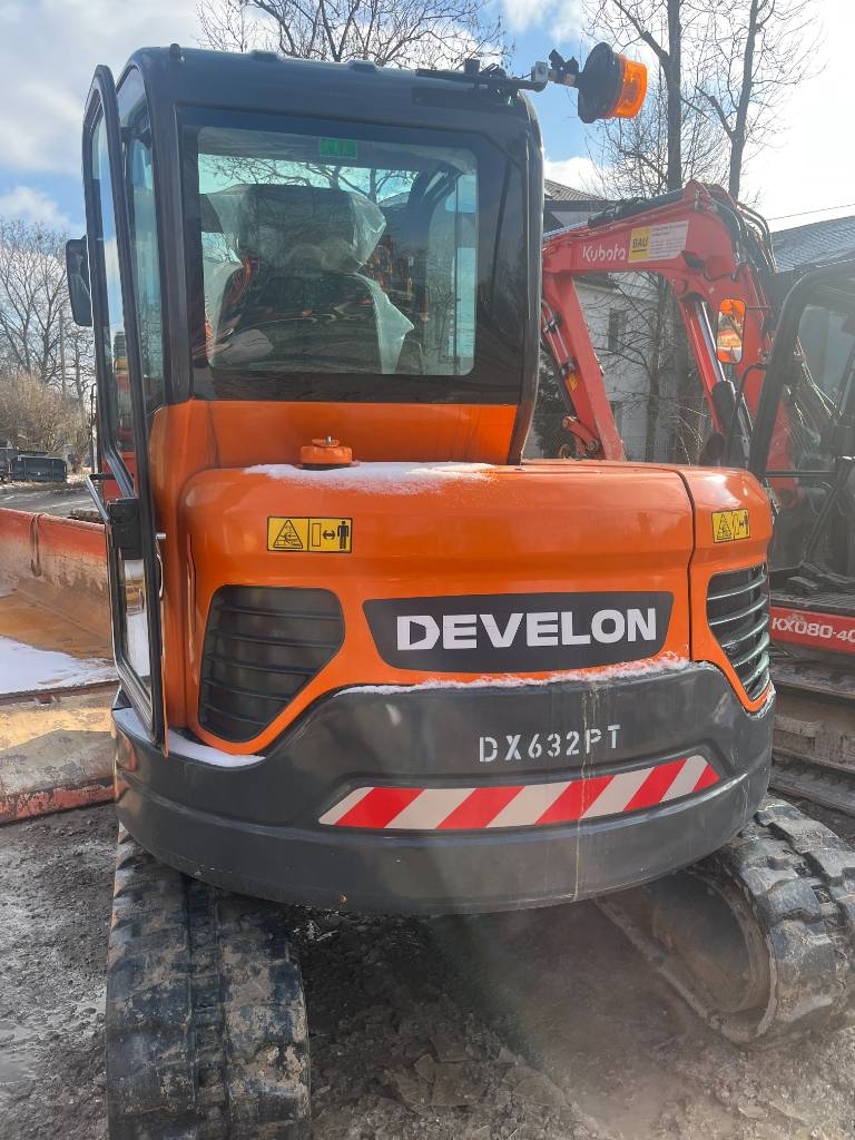 Doosan Kompaktbagger DX 63-3