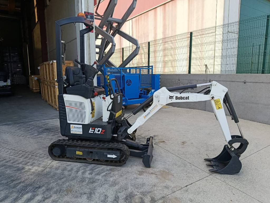 Mini-pelle Bobcat E10Z — occasion 2020, 3 848 h