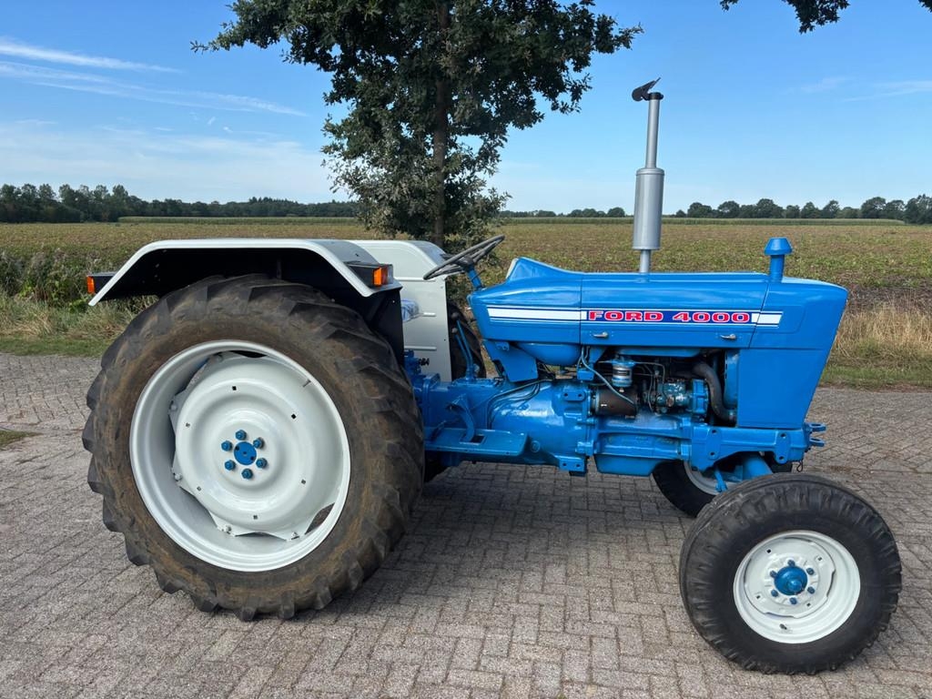 Tracteur agricole Ford 4000 4000 — occasion 1973, 7 000 h