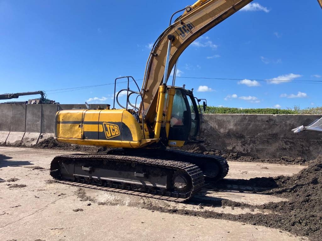 JCB JS 220 LC