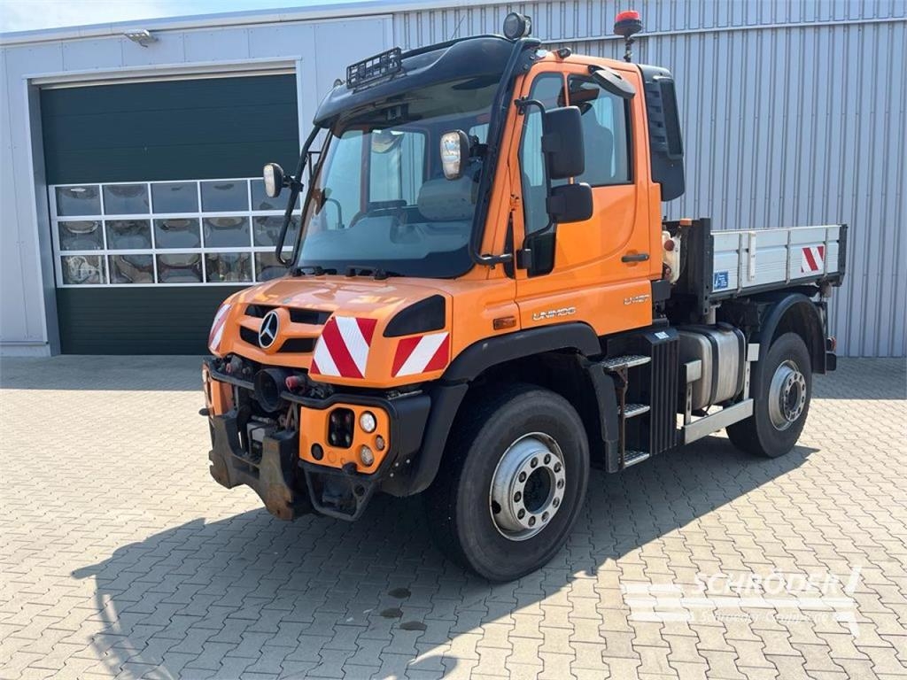 Mercedes-Benz UNIMOG U 427