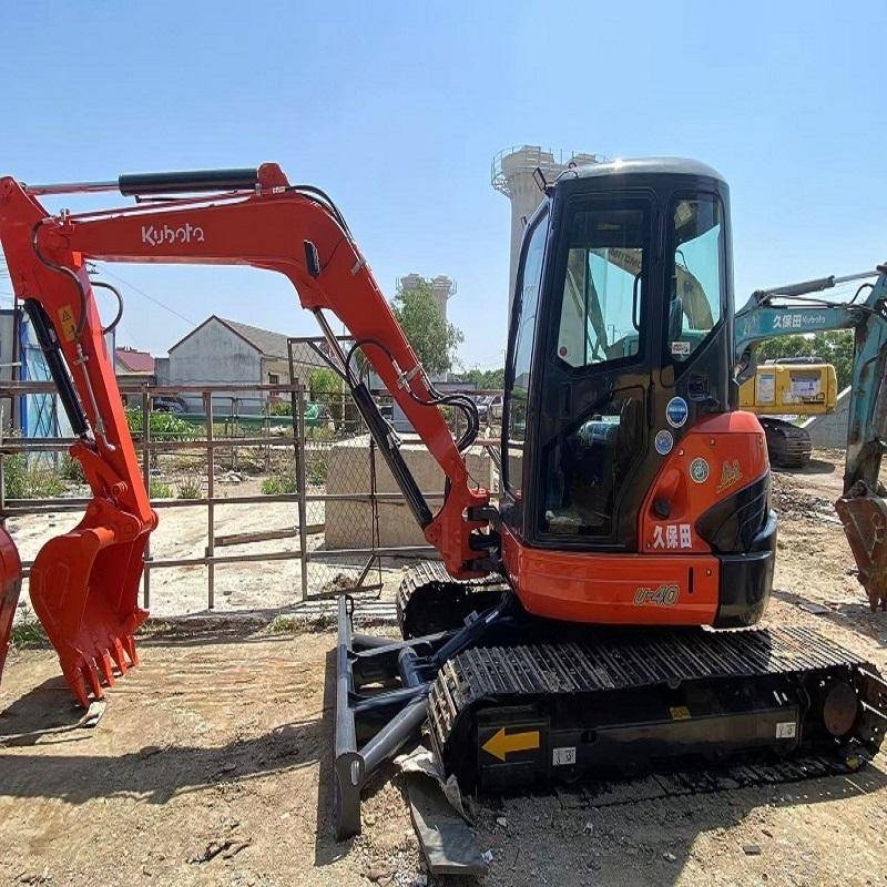 Kubota U 40-3