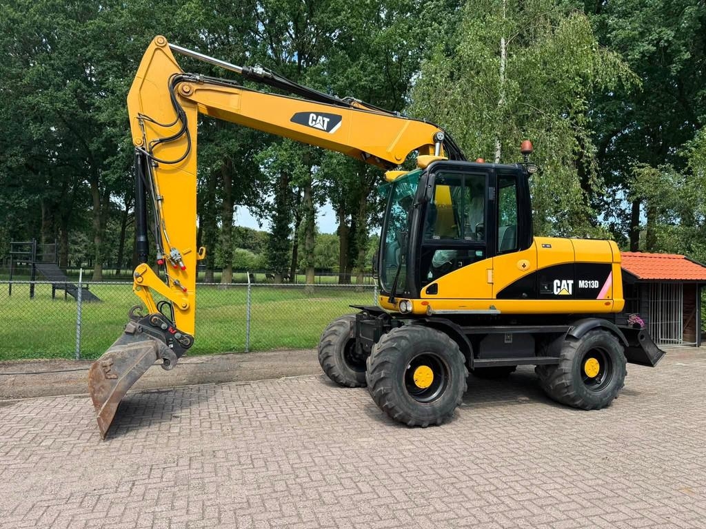 CAT M313D Mobiele kraan CW30