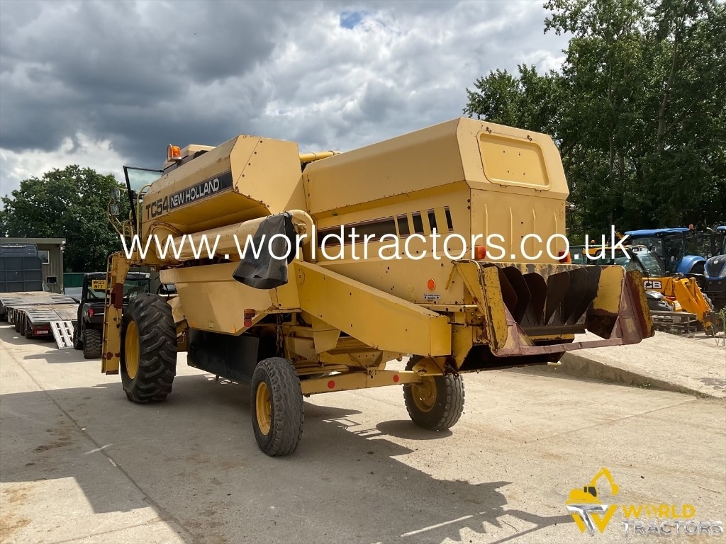 New Holland TC 54