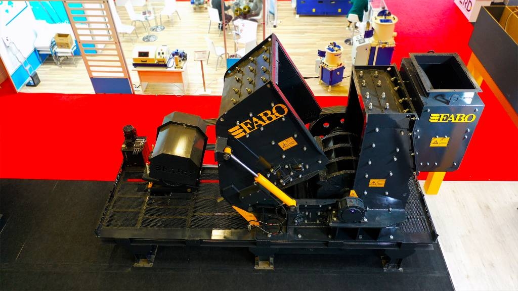 Fabo DMK-01 Concasseur à percussion DISPONIBLE EN STOCK
