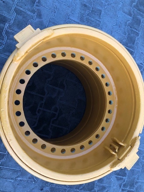 Pneu, roue et jante Volvo L 220 RIMS — occasion