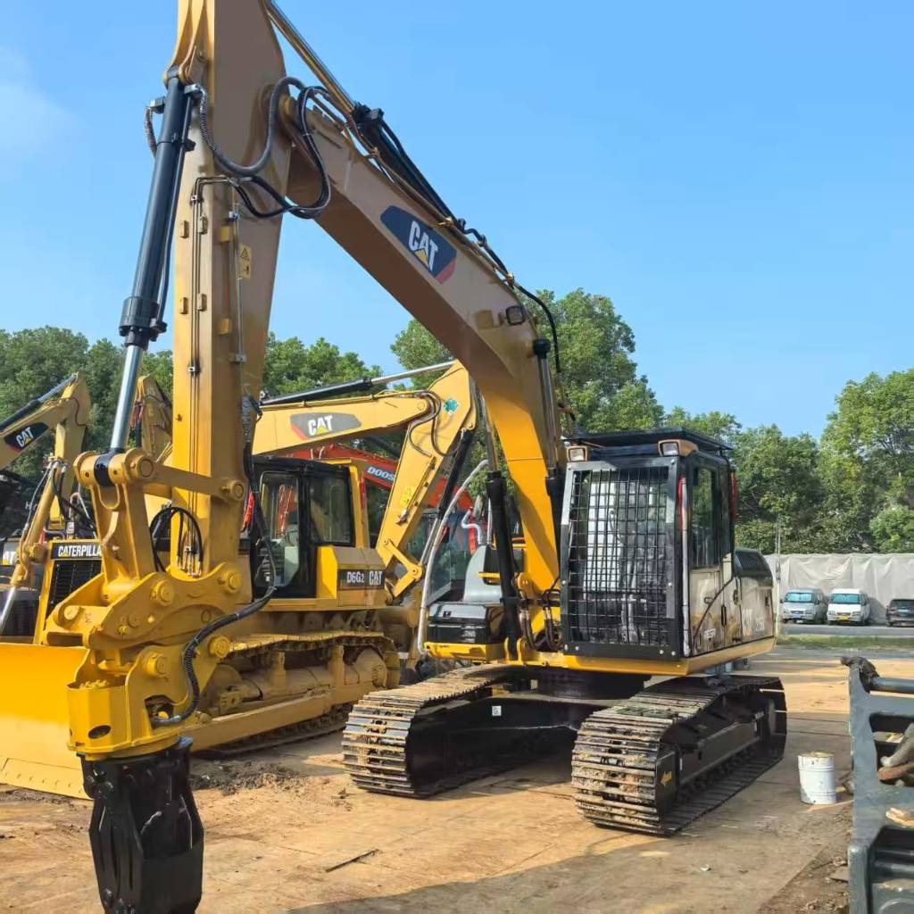 Pelle sur chenilles Caterpillar 315 D 2 L — occasion 2024, 800 h