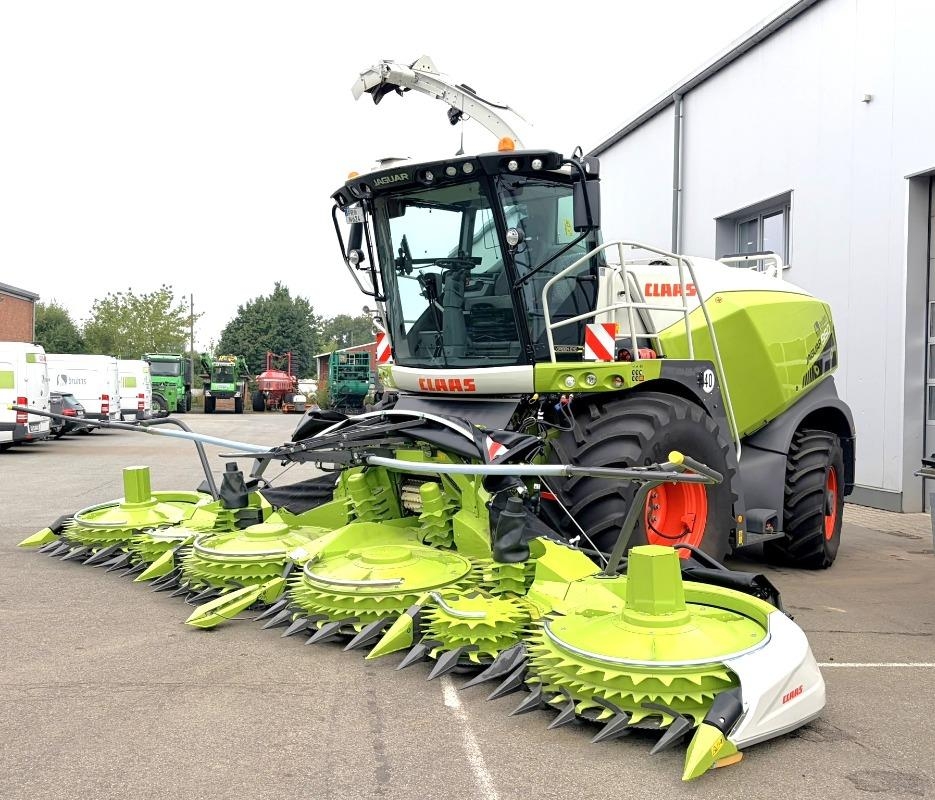 Ensileuse CLAAS Jaguar 950 mit Orbis 750 Vorführmaschine 2026 — occasion 2026, 100 h