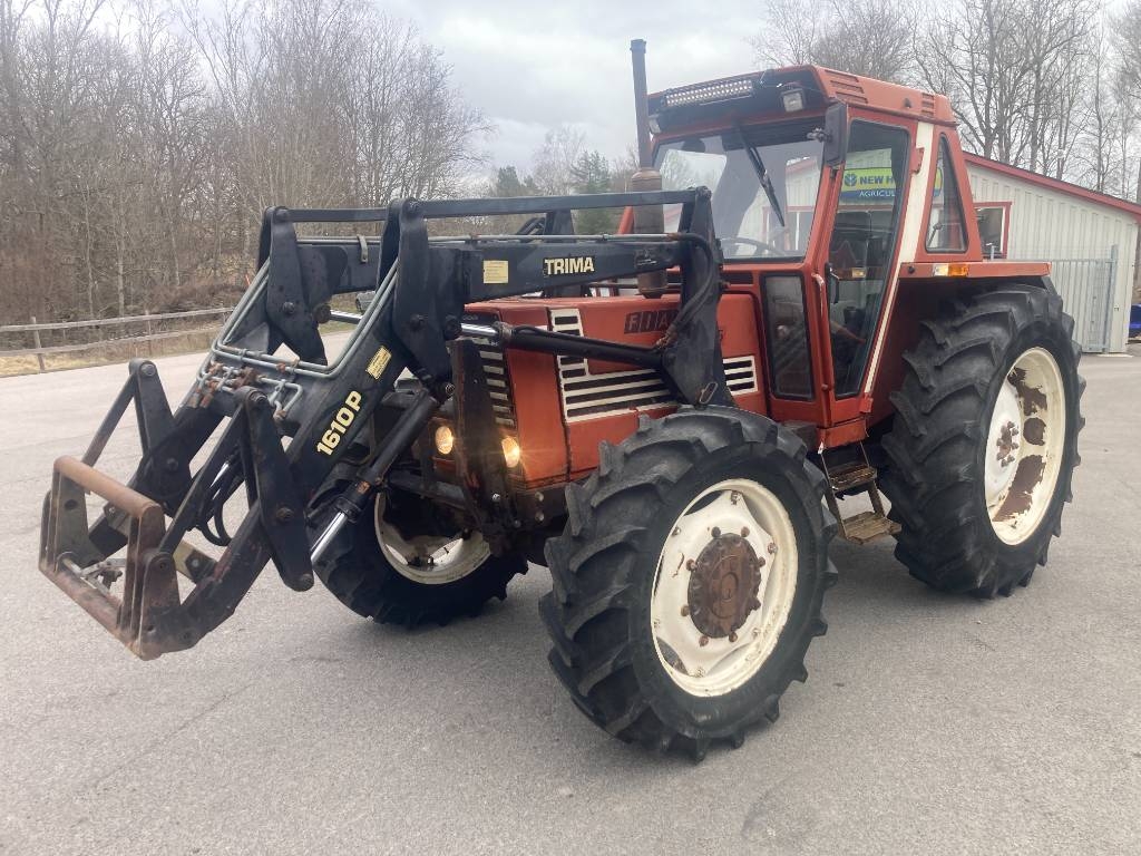 880 DT