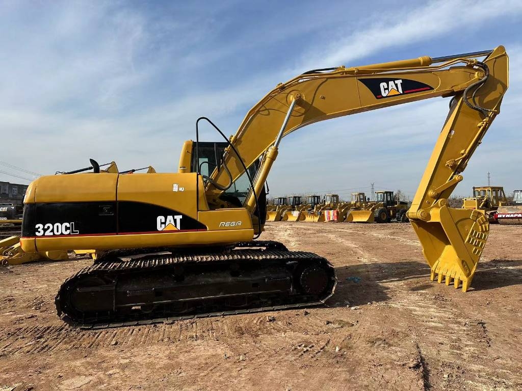 CAT 320CL