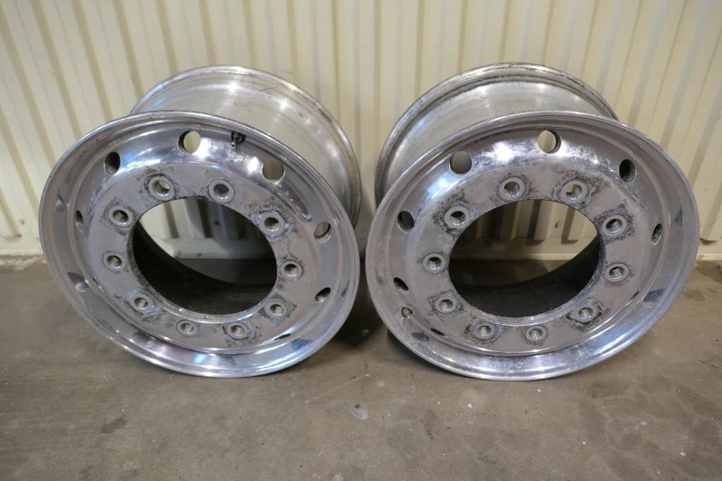 Pneu, roue et jante Scania Alcoa Dura Bright 11,75xR22,5 — occasion