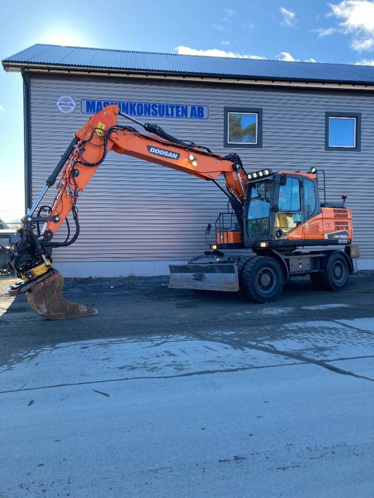 Doosan DX 160 W