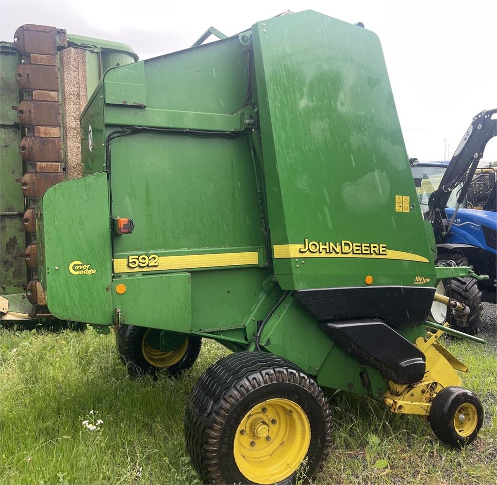 John Deere 582