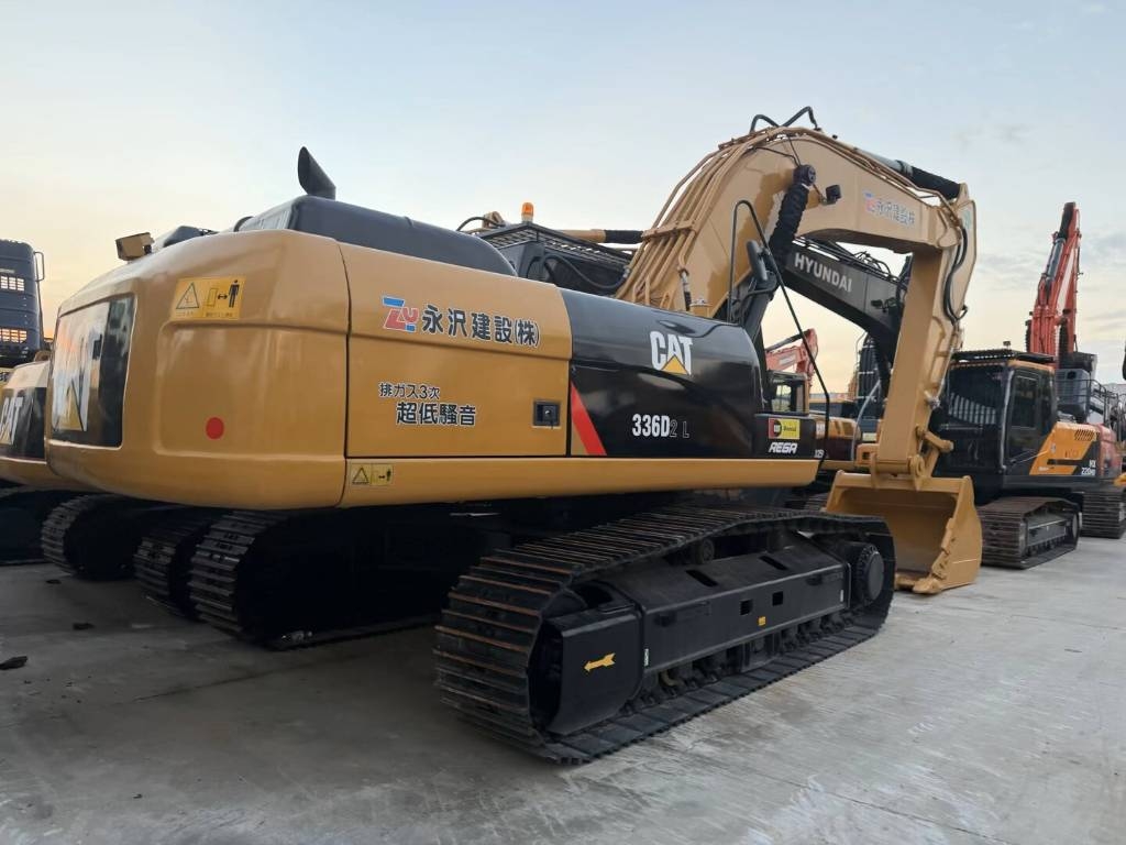 Pelle sur chenilles Caterpillar 336D2L the largest‑scale supplier — occasion 2024, 240 h
