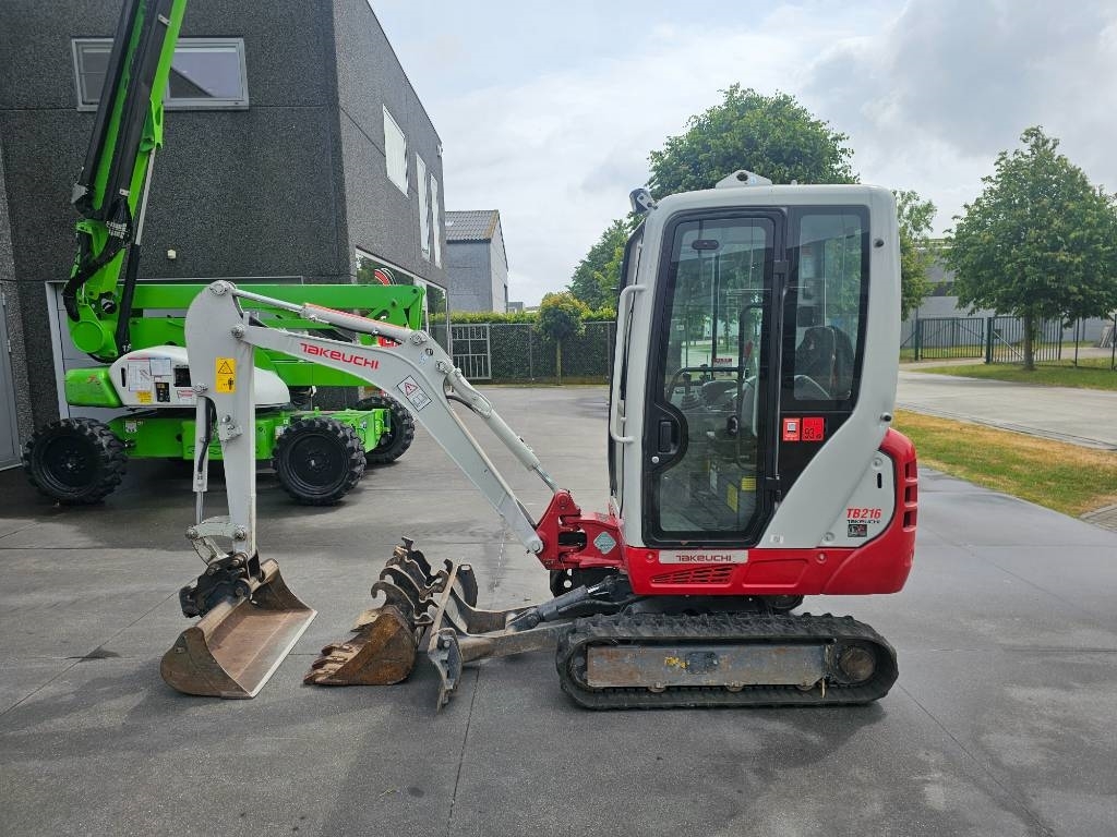 Takeuchi TB 216