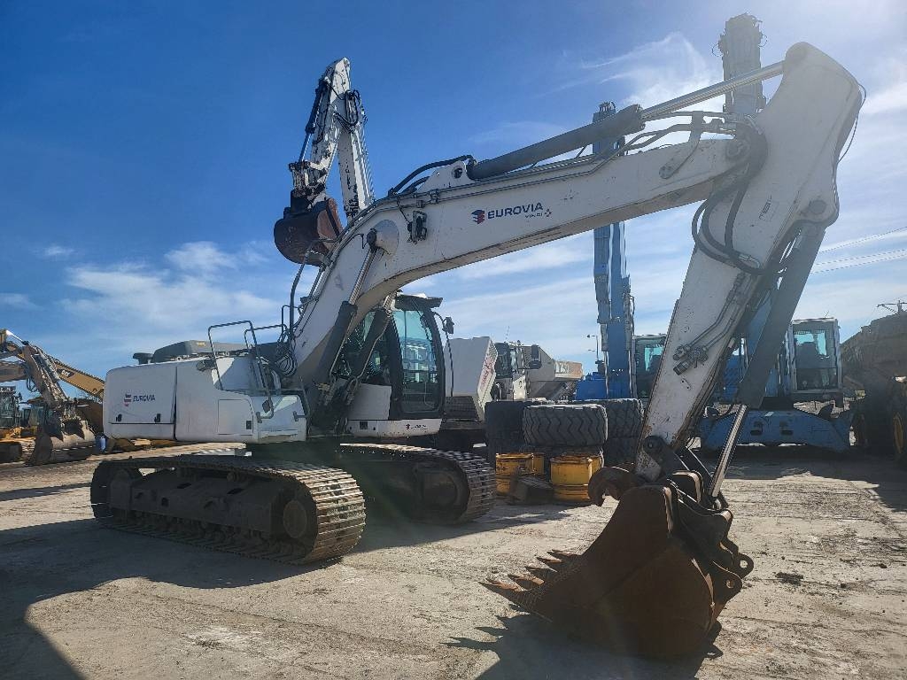 Liebherr R924 LC