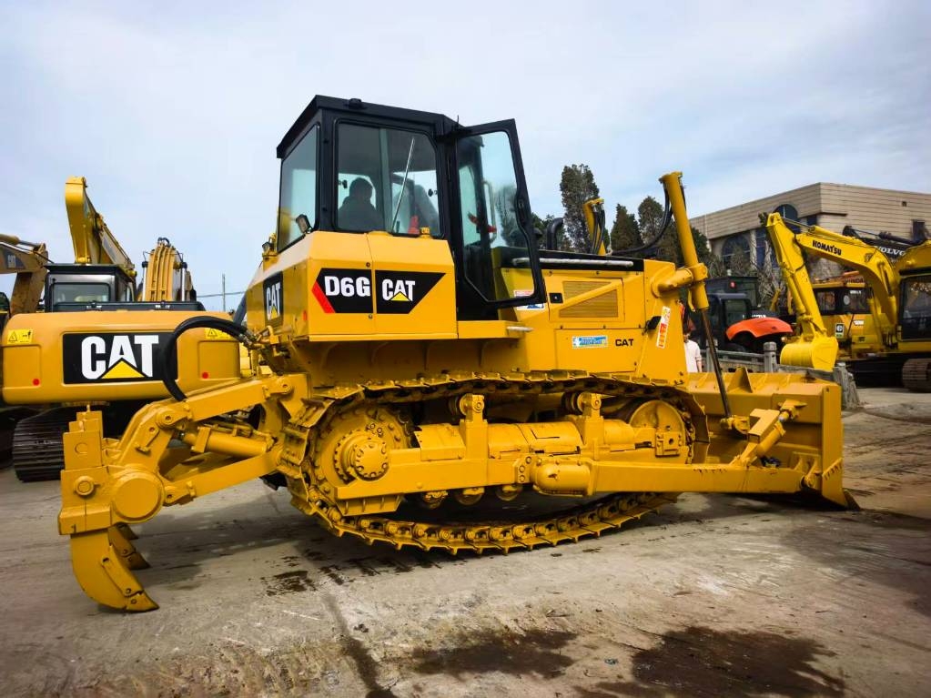 Bulldozer Caterpillar D 6 G — occasion 2022, 1 600 h
