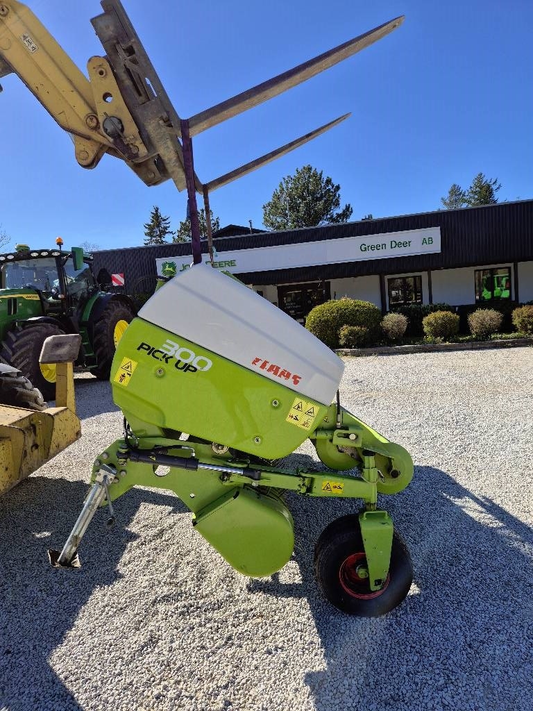 CLAAS 300 Pick Up