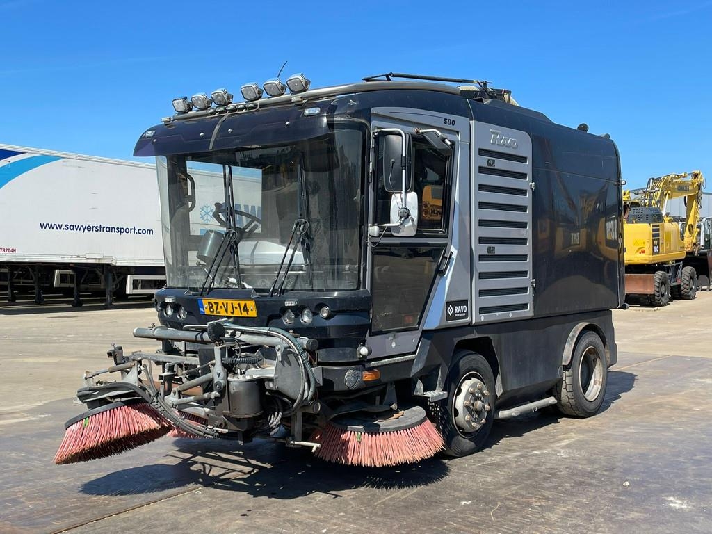 Ravo 560 sweeper 3th brush / vacuumtruck (BZ-VJ-14