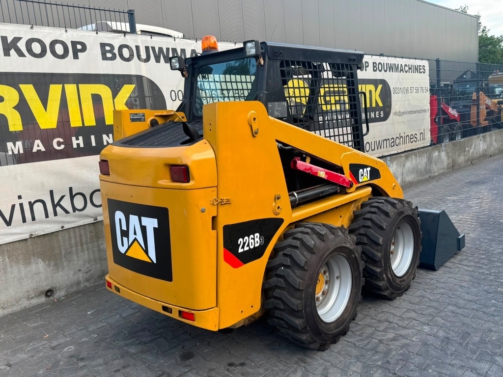 Chargeuse compacte Caterpillar 226 B 3 — occasion, 7 103 h