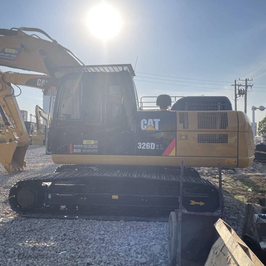 CAT 326 D