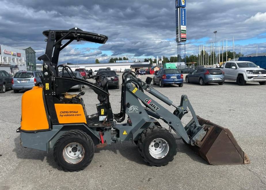 Chargeuse multifonction GiANT D 263 SW — occasion 2018