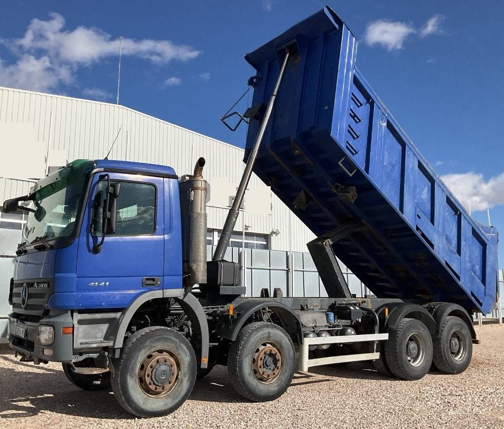 Mercedes-Benz Actros 4141