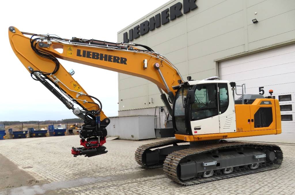 Liebherr R 922 G8
