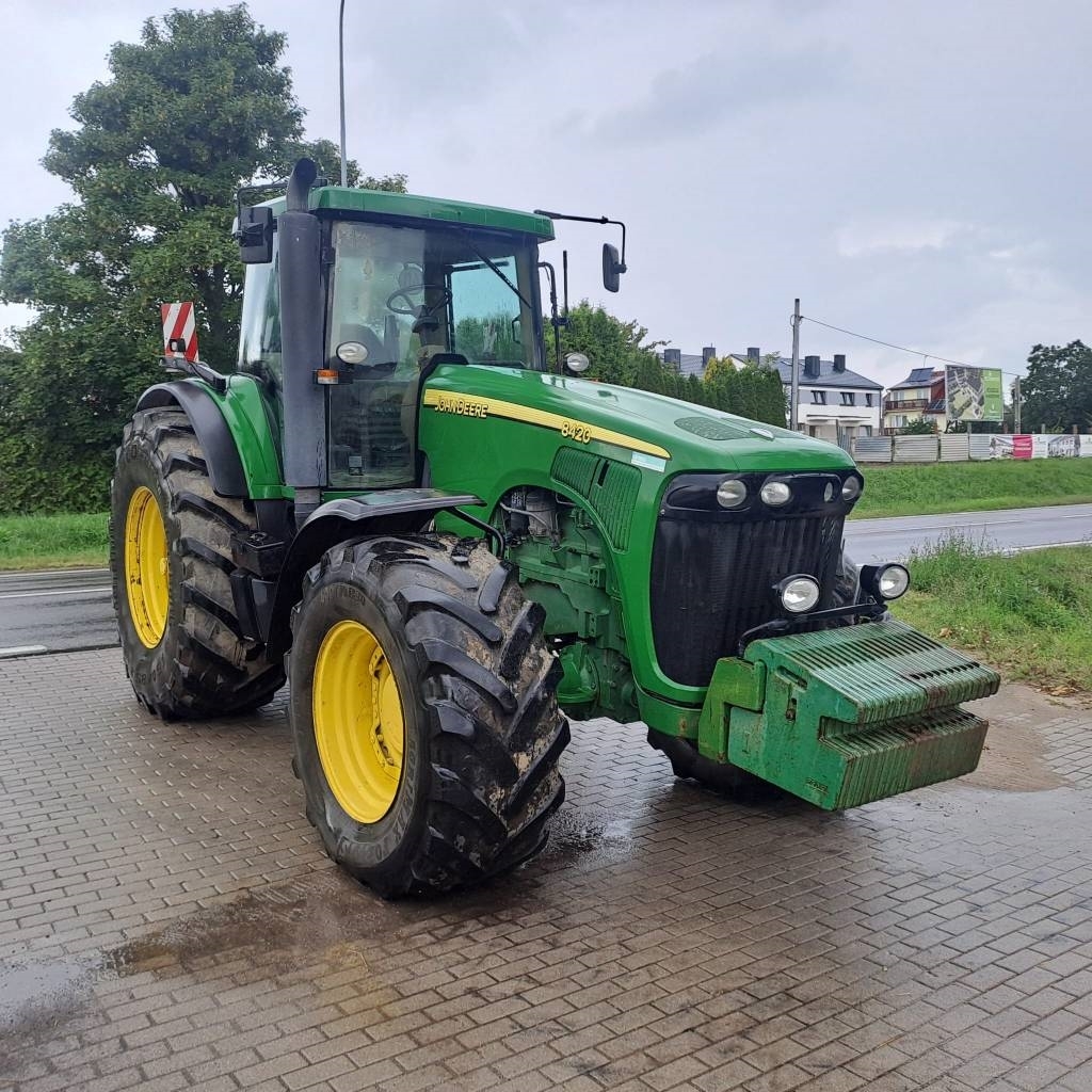 John Deere 8420