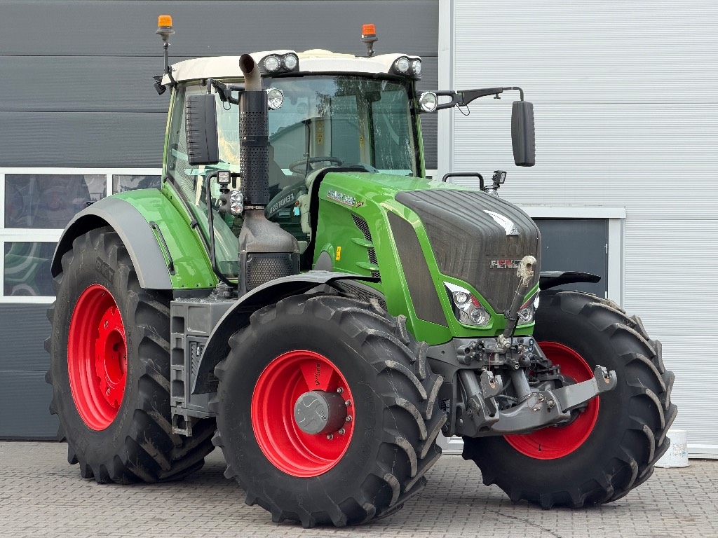 Fendt 828 S4 Profi Plus